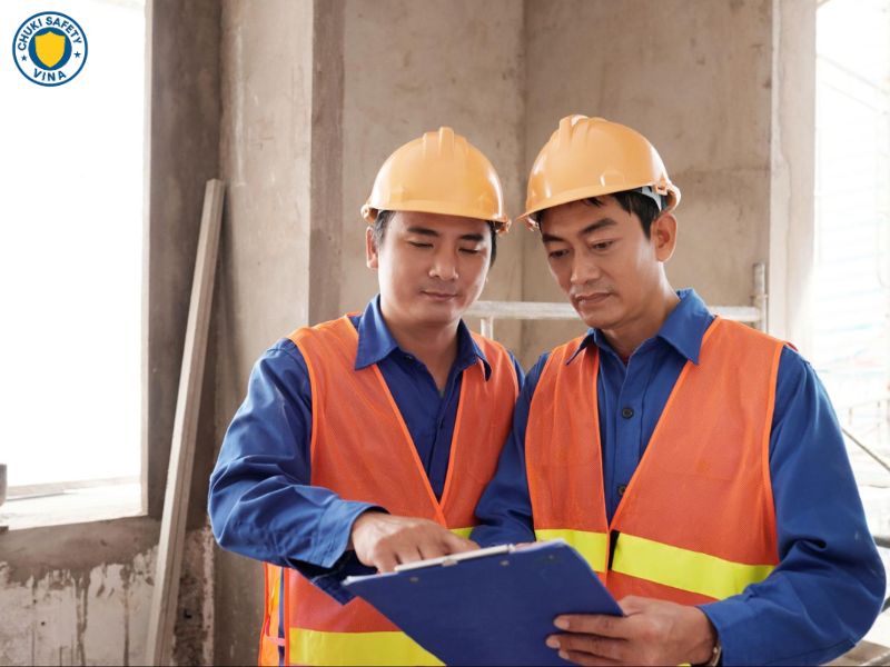 Mục đích của công tác bảo hộ lao động là bảo vệ tính mạng và sức khoẻ